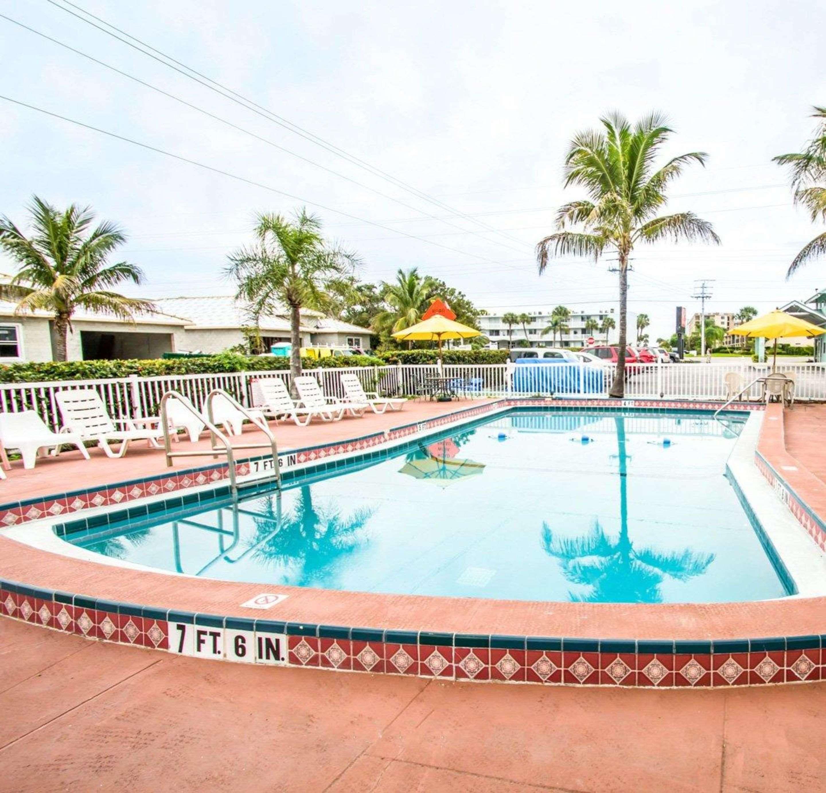 Econo Lodge Cocoa Beach - Near The Port Eksteriør bilde